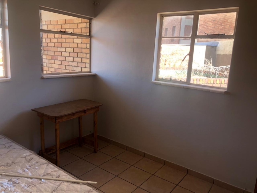 To Let 1 Bedroom Property for Rent in Bloemfontein Free State